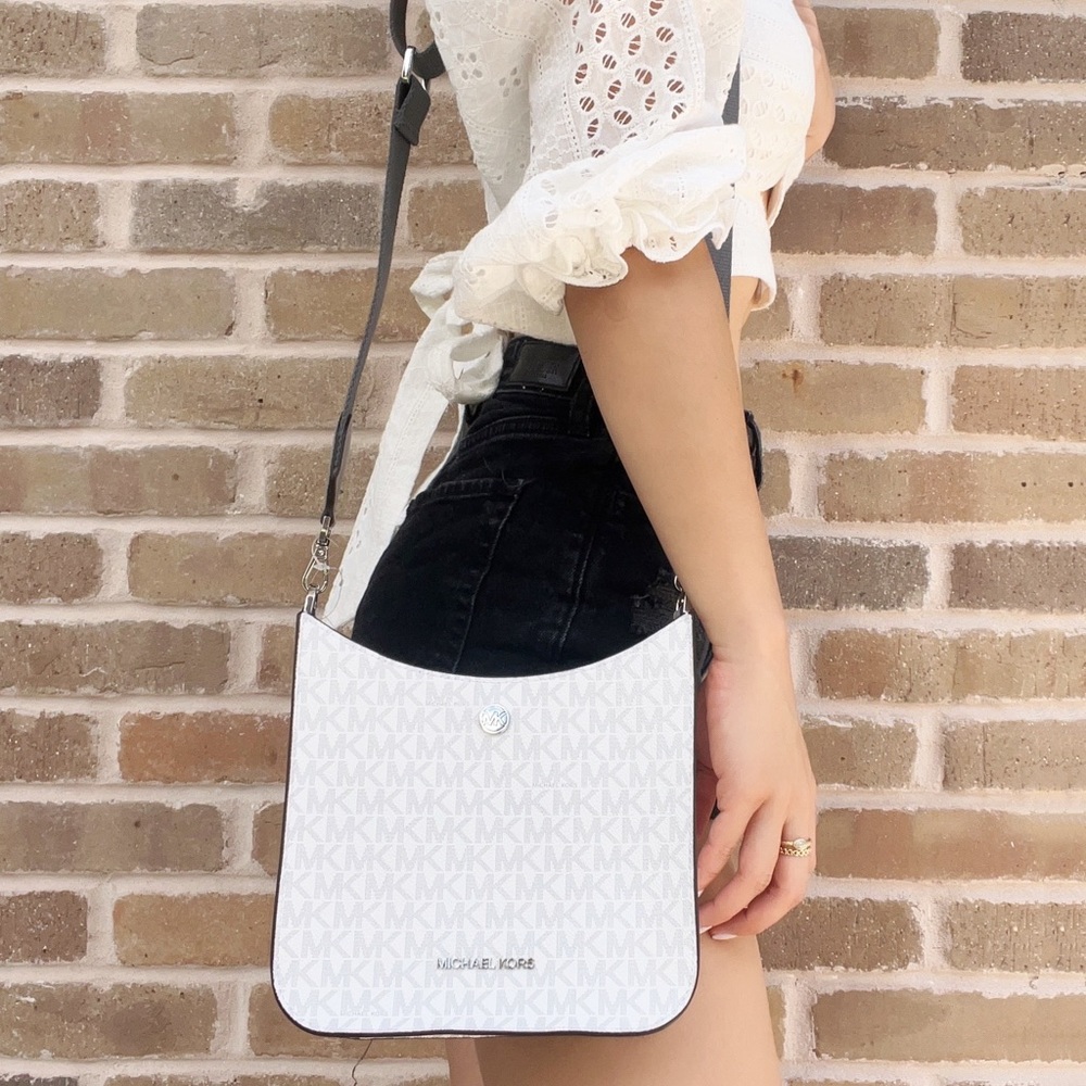 Michael Kors  Small Messenger Crossbody Bag